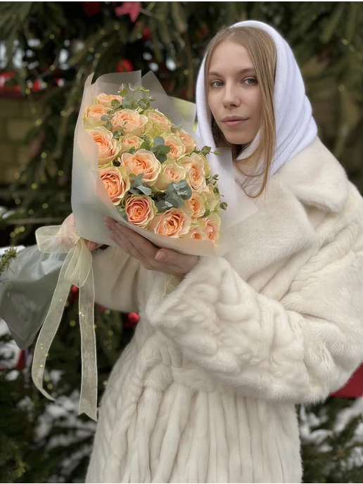 ROZA4U Букет цветов из 25 кремовых пионовидных роз Гравити, 40 см, бежевый, фото 2