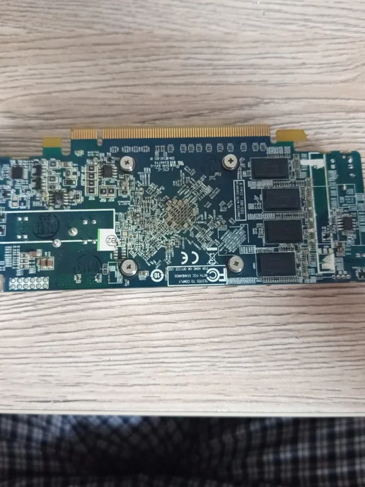 AMD Видеокарта AMD Radeon HD 6570, синий