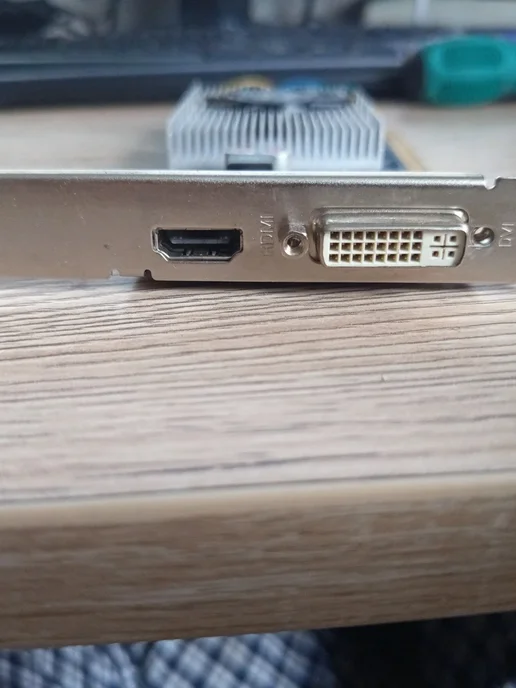 AMD Видеокарта AMD Radeon HD 6570, синий, фото 3