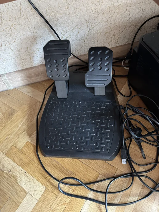 Уцененный руль Thrustmaster T150 Force Feedback (TM 4160628), хороший, вариант, фото 2