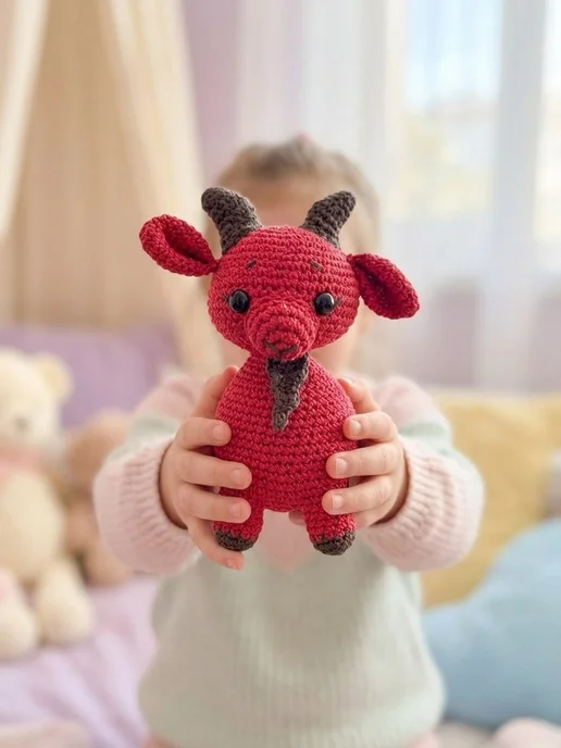 Рукотворные игрушки Вязаный козлик ручной работы, красный, фото 2
